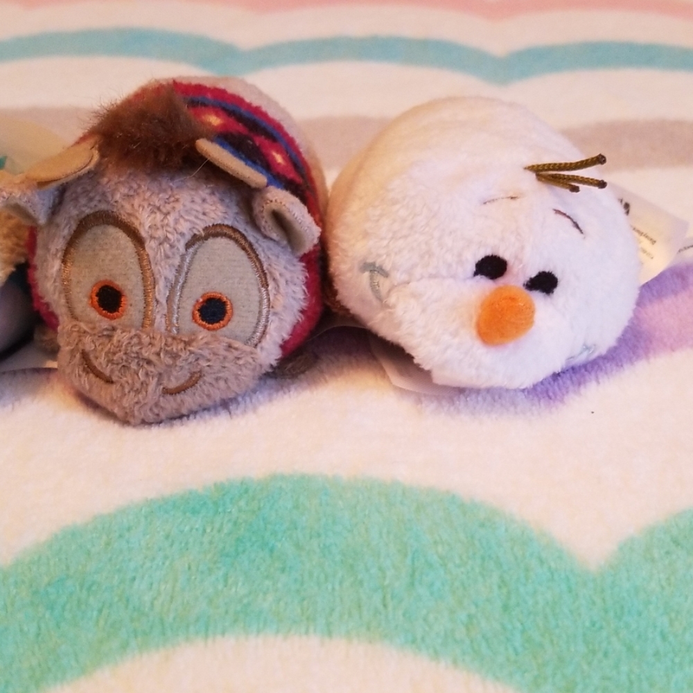 Disney Tsum Tsum Plush Kids Frozen Set of 4 - Picture 3 of 4